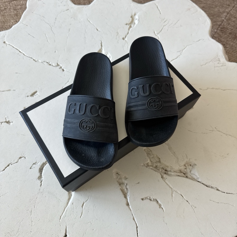 Gucci Black Rubber Logo Slides